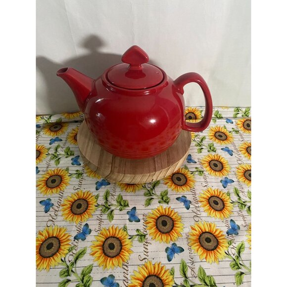 Chantal Tea for Four Red teapot with lid 2006 - Picture 1 of 8